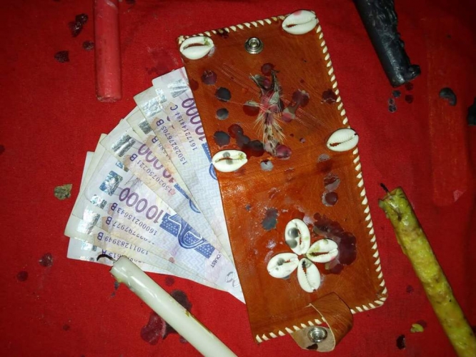 VALISE MAGIQUE MAGNETIQUE DU MAITRE MAGICIEN ALI