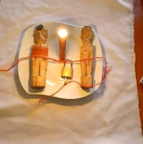 ASTROLOGIE ET VOYANVE