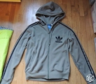 Veste Adidas avec capuche